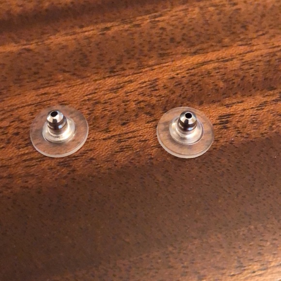 NWT Brighton Mini Post pierced stud earrings - Picture 4 of 8